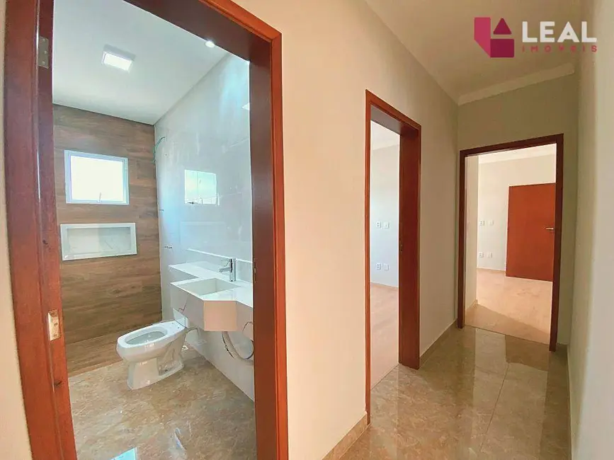 Foto 8 de Casa com 3 quartos à venda, 200m2 em Jardim Floresta, Pouso Alegre - MG