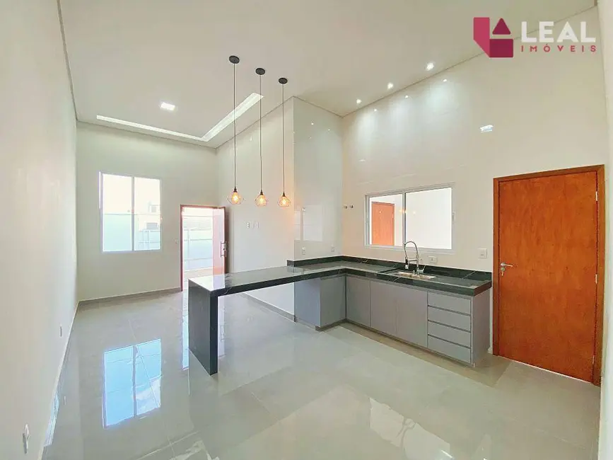 Foto 3 de Casa com 3 quartos à venda, 156m2 em Pouso Alegre - MG