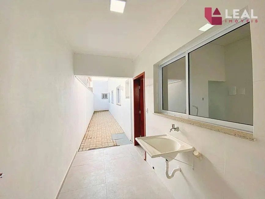 Foto 6 de Casa com 3 quartos à venda, 156m2 em Pouso Alegre - MG