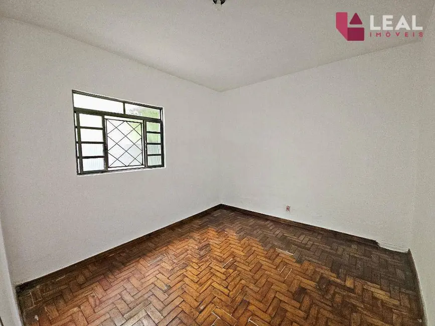 Casa com 2 quartos para alugar, 73m2 em Nova Pouso Alegre, Pouso Alegre - MG - imagem 8 Foto 8 de Casa com 2 quartos para alugar, 73m2 em Nova Pouso Alegre, Pouso Alegre - MG