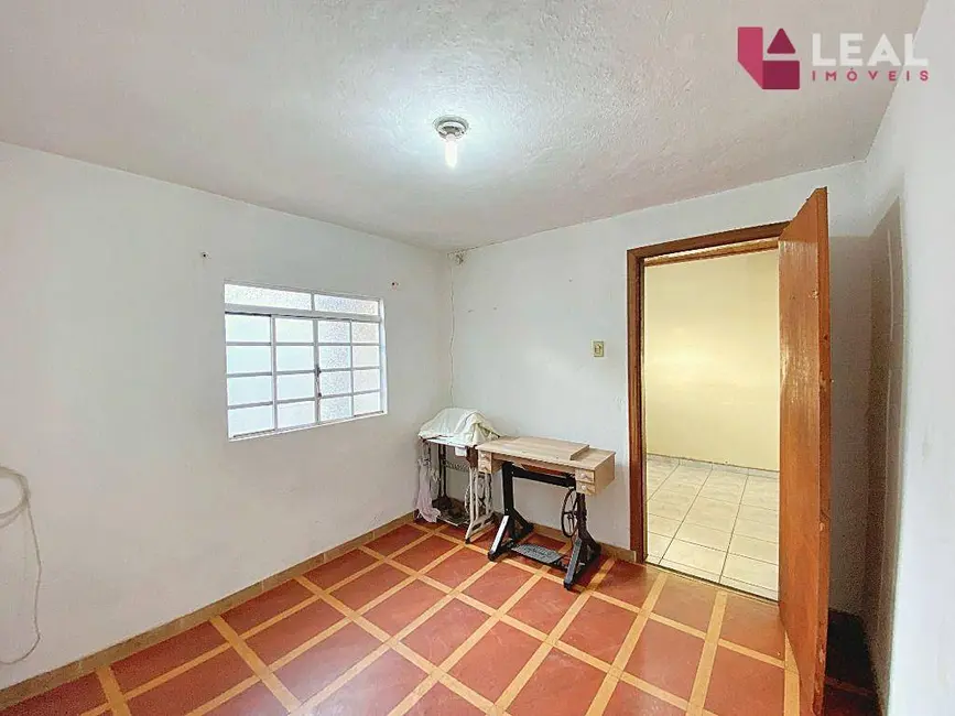 Foto 8 de Casa com 2 quartos à venda, 240m2 em Pouso Alegre - MG