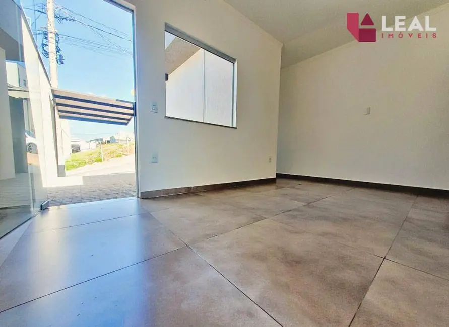 Foto 3 de Casa com 3 quartos à venda, 100m2 em Parque Real, Pouso Alegre - MG