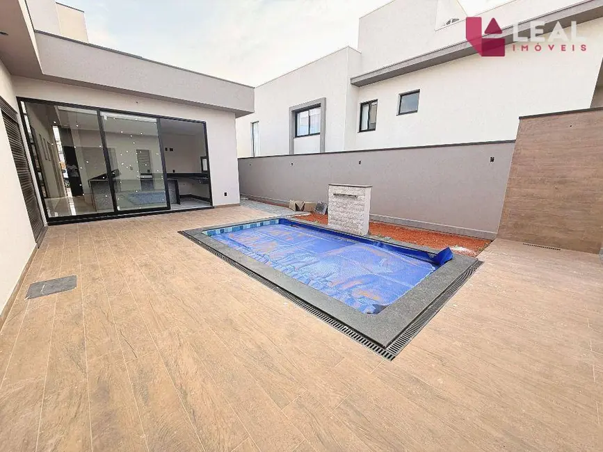 Casa de Condomínio com 3 quartos à venda, 300m2 em Pouso Alegre - MG - imagem 8 Foto 8 de Casa de Condomínio com 3 quartos à venda, 300m2 em Pouso Alegre - MG
