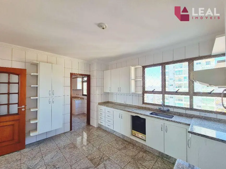 Foto 6 de Apartamento com 4 quartos à venda, 137m2 em Santa Dorotéia, Pouso Alegre - MG