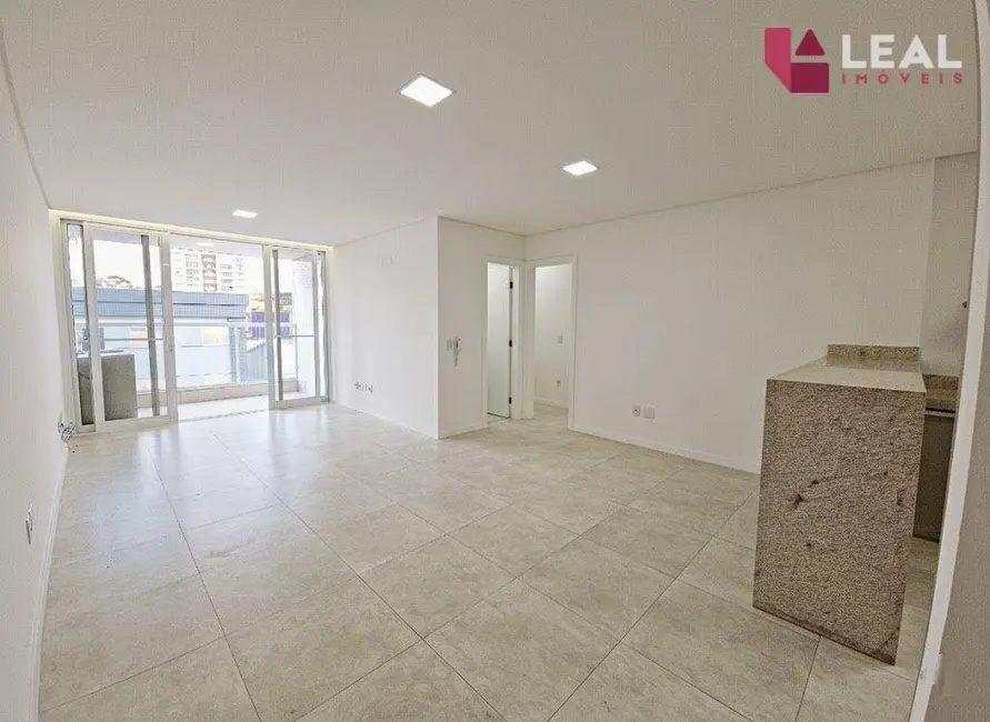 Apartamento com 3 quartos para alugar, 105m2 em Pouso Alegre - MG - imagem 1 Foto 1 de Apartamento com 3 quartos para alugar, 105m2 em Pouso Alegre - MG