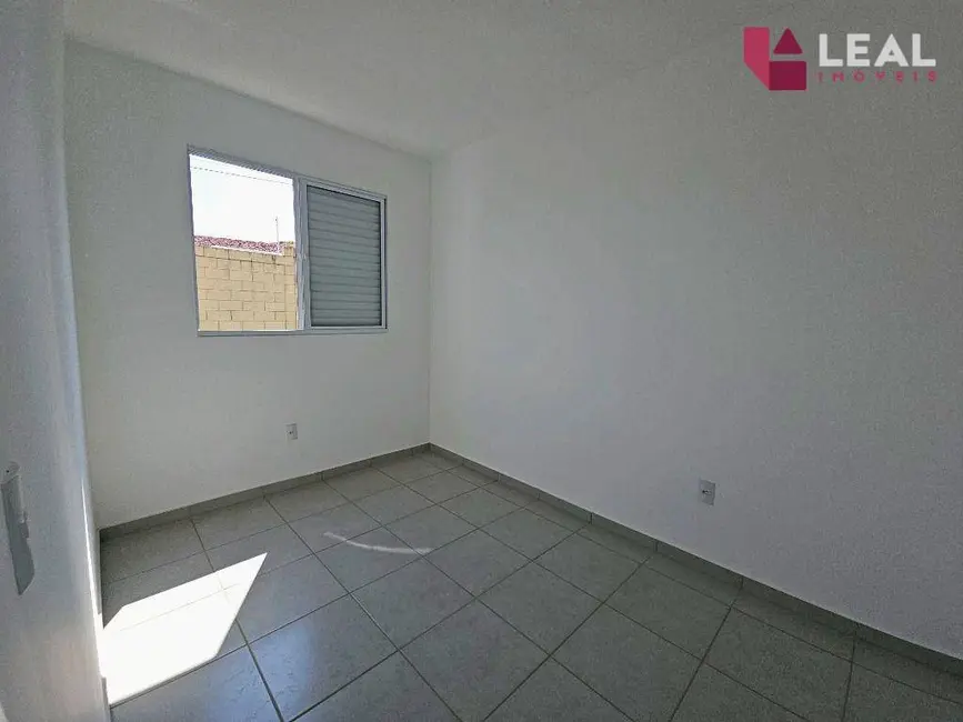 Apartamento com 2 quartos para alugar, 51m2 em São João, Pouso Alegre - MG - imagem 8 Foto 8 de Apartamento com 2 quartos para alugar, 51m2 em São João, Pouso Alegre - MG