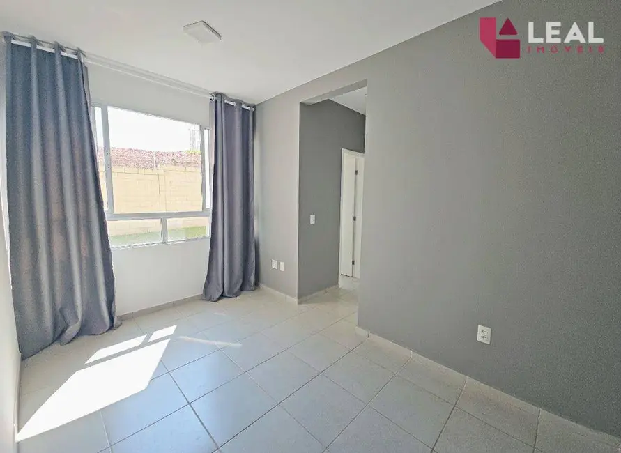 Apartamento com 2 quartos para alugar, 51m2 em São João, Pouso Alegre - MG - imagem 2 Foto 2 de Apartamento com 2 quartos para alugar, 51m2 em São João, Pouso Alegre - MG