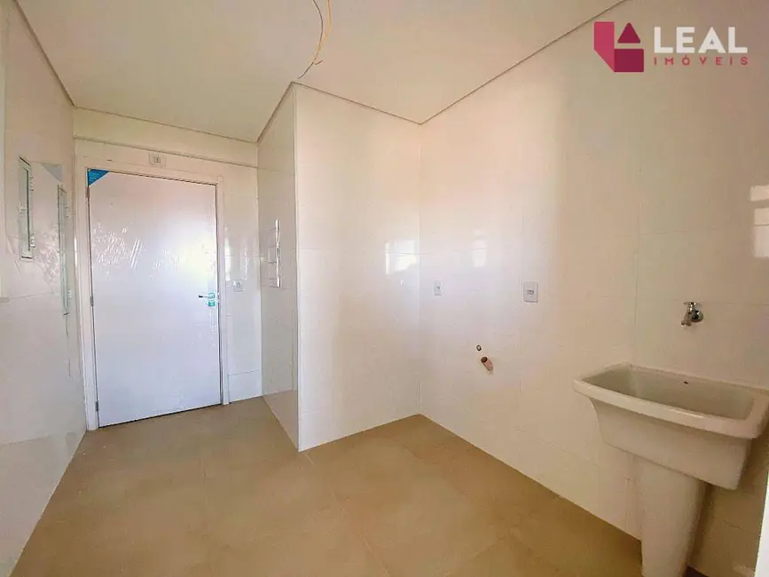 Foto 8 de Apartamento com 3 quartos à venda, 130m2 em Pouso Alegre - MG