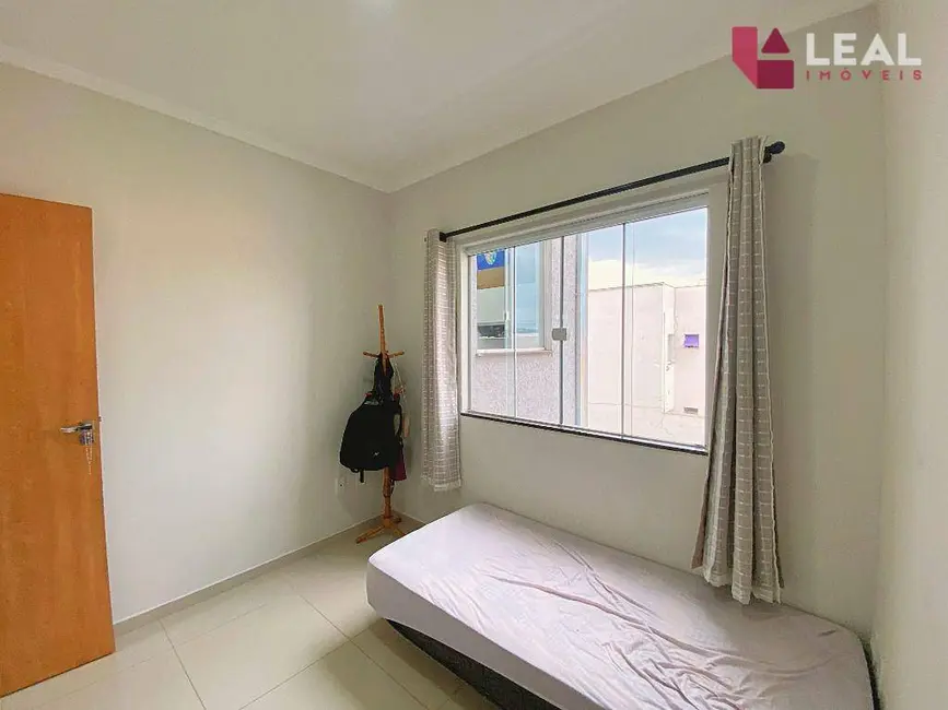 Foto 9 de Apartamento com 2 quartos à venda, 73m2 em Aristeu da Costa Rios, Pouso Alegre - MG