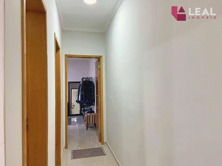 Foto 7 de Apartamento com 2 quartos à venda, 73m2 em Aristeu da Costa Rios, Pouso Alegre - MG
