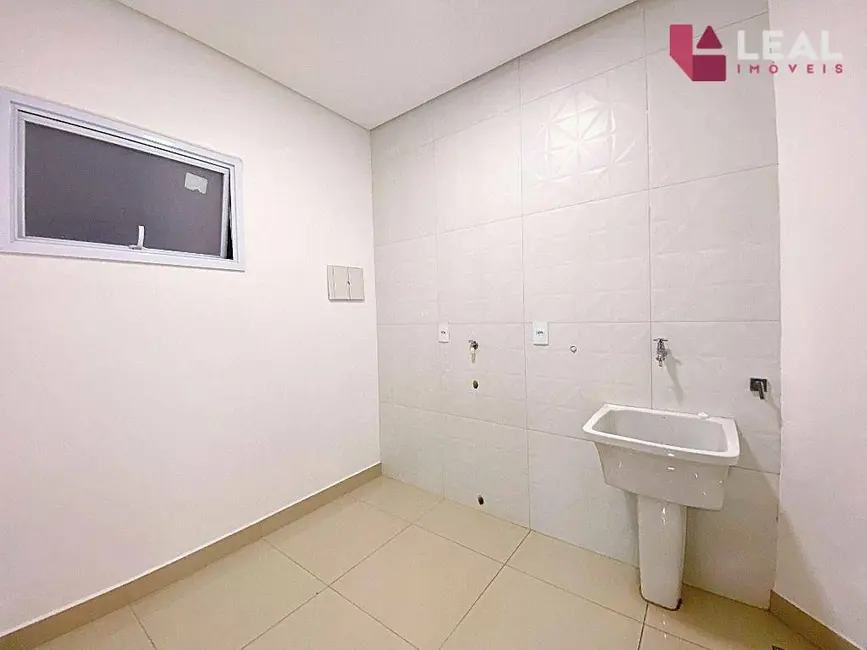 Apartamento com 3 quartos à venda, 94m2 em João Paulo II, Pouso Alegre - MG - imagem 5 Foto 5 de Apartamento com 3 quartos à venda, 94m2 em João Paulo II, Pouso Alegre - MG