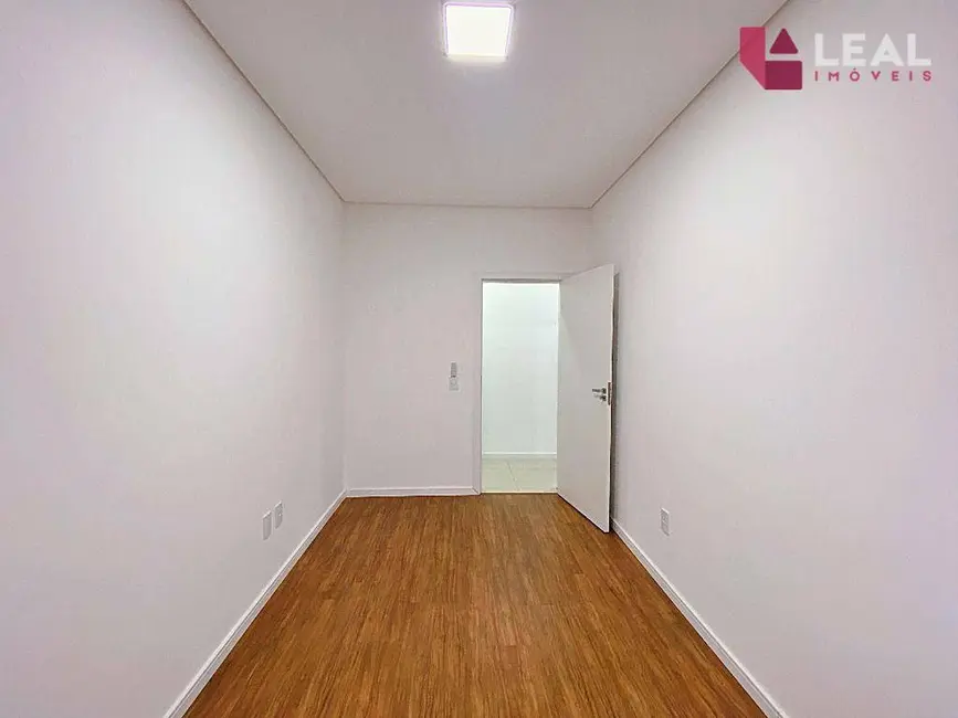 Apartamento com 3 quartos à venda, 94m2 em João Paulo II, Pouso Alegre - MG - imagem 8 Foto 8 de Apartamento com 3 quartos à venda, 94m2 em João Paulo II, Pouso Alegre - MG