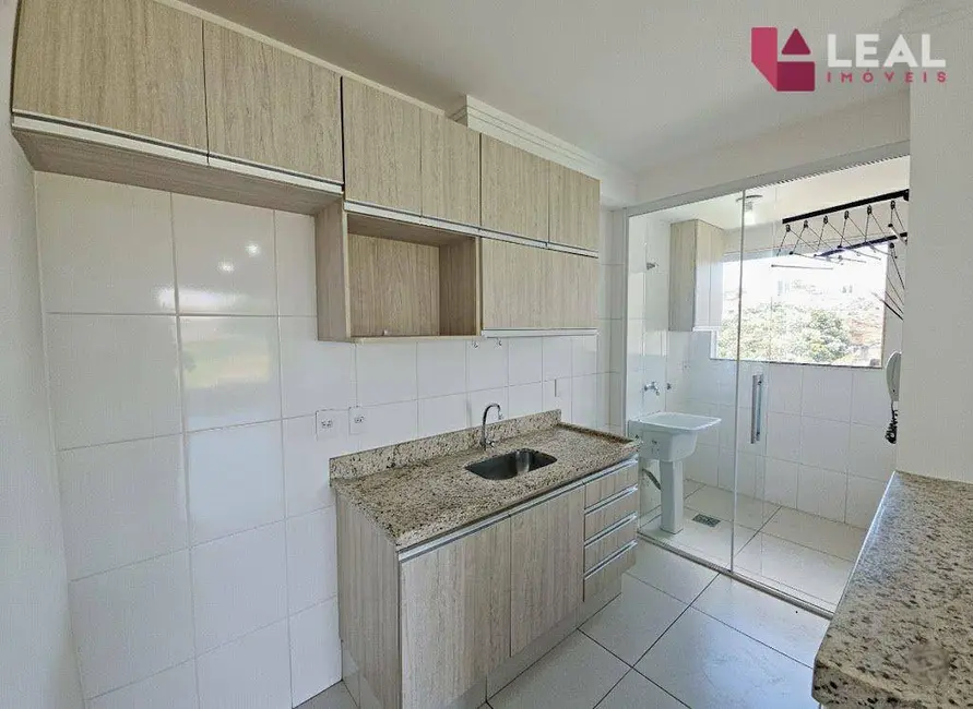 Apartamento com 2 quartos para alugar, 55m2 em Fátima I, Pouso Alegre - MG - imagem 4 Foto 4 de Apartamento com 2 quartos para alugar, 55m2 em Fátima I, Pouso Alegre - MG