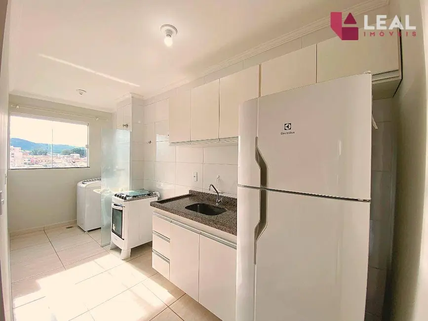 Foto 3 de Apartamento com 2 quartos para alugar, 51m2 em Residencial Parque dos Fontes, Pouso Alegre - MG