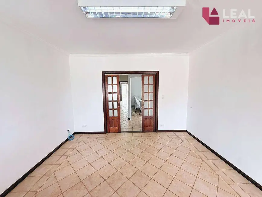 Foto 7 de Casa para alugar, 330m2 em João Paulo II, Pouso Alegre - MG