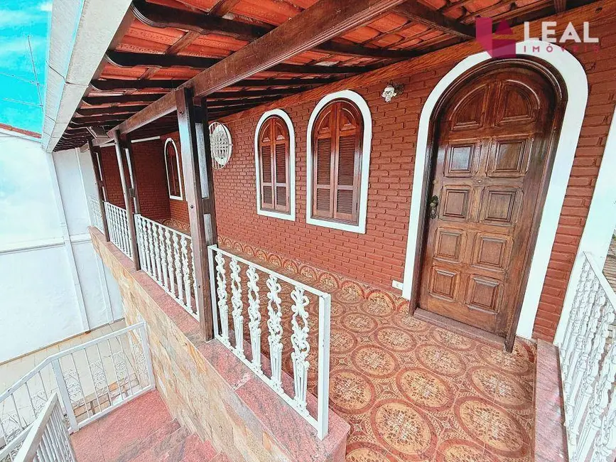 Foto 4 de Casa para alugar, 330m2 em João Paulo II, Pouso Alegre - MG