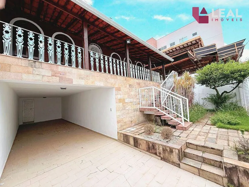 Foto 2 de Casa para alugar, 330m2 em João Paulo II, Pouso Alegre - MG