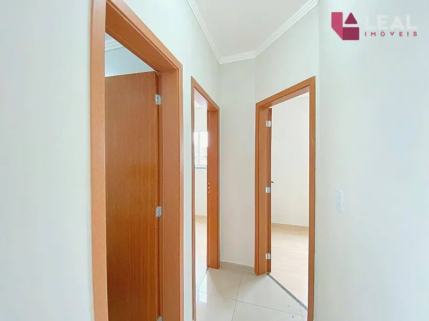 Foto 9 de Apartamento com 2 quartos para alugar, 50m2 em São João, Pouso Alegre - MG