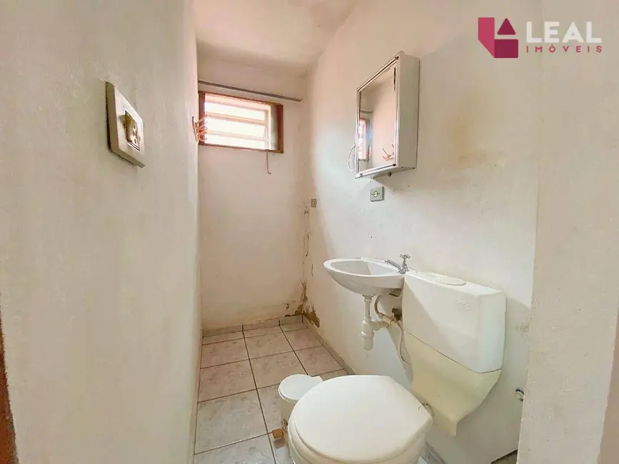 Foto 8 de Casa com 2 quartos à venda, 200m2 em Pouso Alegre - MG