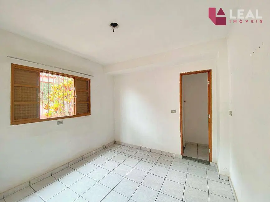 Foto 6 de Casa com 2 quartos à venda, 200m2 em Pouso Alegre - MG