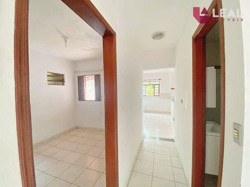 Foto 5 de Casa com 2 quartos à venda, 200m2 em Pouso Alegre - MG
