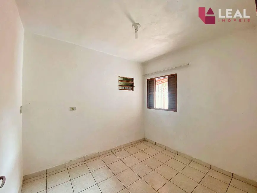 Foto 9 de Casa com 2 quartos à venda, 200m2 em Pouso Alegre - MG