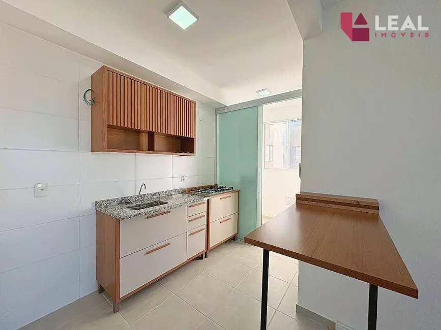 Apartamento com 2 quartos para alugar, 51m2 em Residencial Santa Adélia, Pouso Alegre - MG - imagem 4 Foto 4 de Apartamento com 2 quartos para alugar, 51m2 em Residencial Santa Adélia, Pouso Alegre - MG