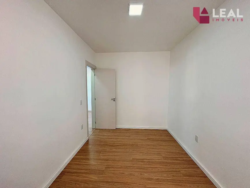 Apartamento com 2 quartos para alugar, 51m2 em Residencial Santa Adélia, Pouso Alegre - MG - imagem 9 Foto 9 de Apartamento com 2 quartos para alugar, 51m2 em Residencial Santa Adélia, Pouso Alegre - MG