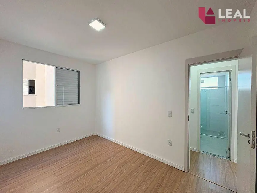 Apartamento com 2 quartos para alugar, 51m2 em Residencial Santa Adélia, Pouso Alegre - MG - imagem 8 Foto 8 de Apartamento com 2 quartos para alugar, 51m2 em Residencial Santa Adélia, Pouso Alegre - MG