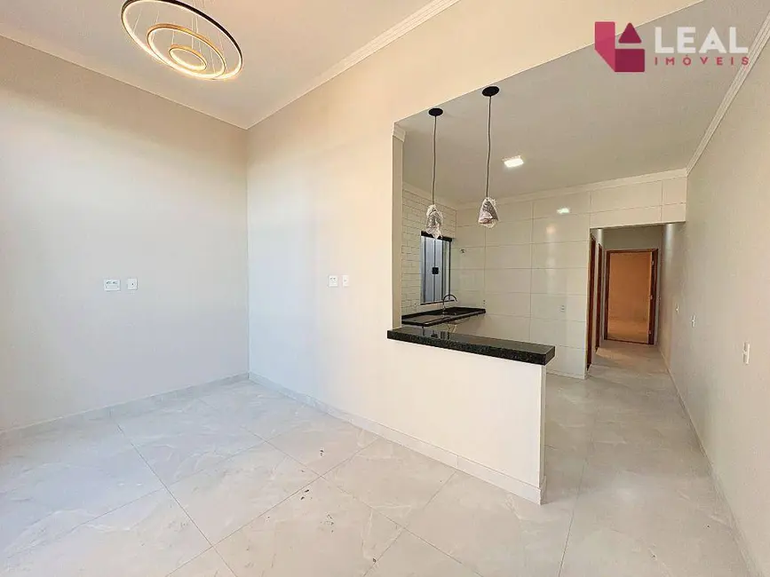 Foto 1 de Casa com 2 quartos à venda, 100m2 em Parque Real, Pouso Alegre - MG