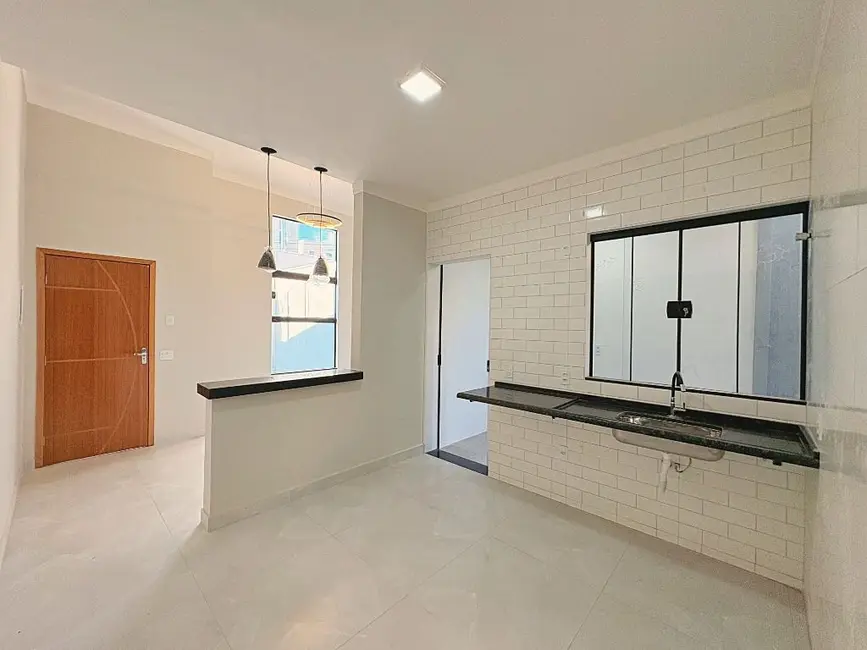 Foto 6 de Casa com 2 quartos à venda, 100m2 em Parque Real, Pouso Alegre - MG