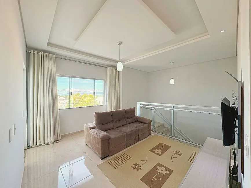 Casa com 2 quartos à venda, 240m2 em Pão de Açúcar, Pouso Alegre - MG - imagem 1 Foto 1 de Casa com 2 quartos à venda, 240m2 em Pão de Açúcar, Pouso Alegre - MG