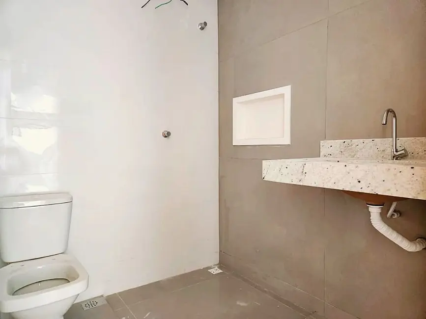 Foto 6 de Apartamento com 2 quartos à venda, 65m2 em Boa Vista, Pouso Alegre - MG