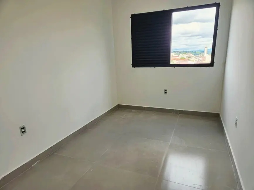 Foto 5 de Apartamento com 2 quartos à venda, 65m2 em Boa Vista, Pouso Alegre - MG