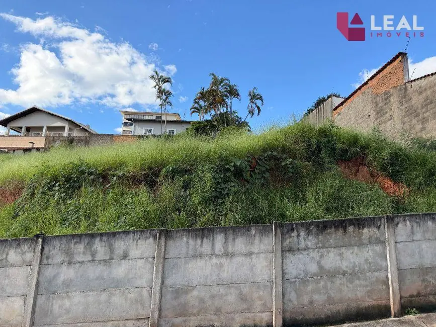 Foto 1 de Terreno / Lote à venda, 322m2 em João Paulo II, Pouso Alegre - MG