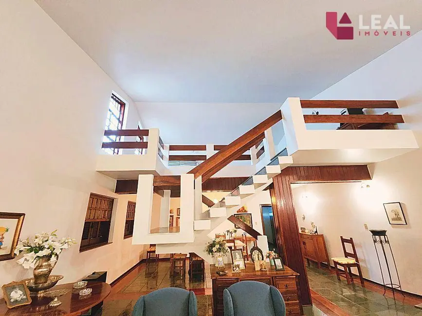 Foto 4 de Casa com 5 quartos à venda, 816m2 em Santa Dorotéia, Pouso Alegre - MG