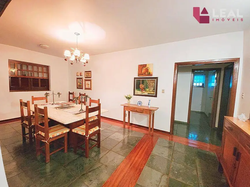 Foto 5 de Casa com 5 quartos à venda, 816m2 em Santa Dorotéia, Pouso Alegre - MG