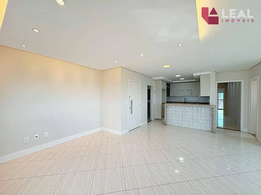 Foto 5 de Apartamento com 3 quartos à venda, 132m2 em Santa Dorotéia, Pouso Alegre - MG