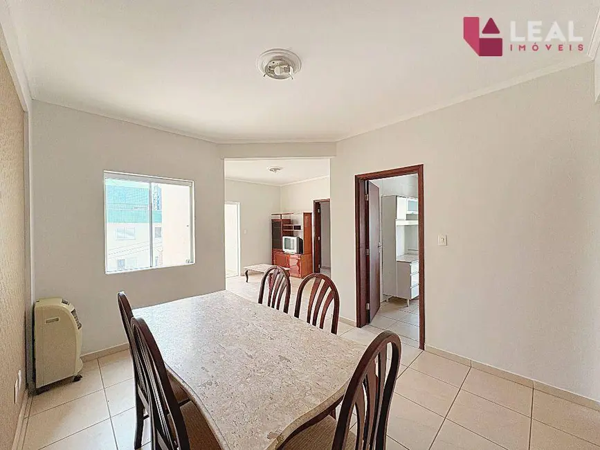 Foto 3 de Apartamento com 2 quartos à venda, 109m2 em Pouso Alegre - MG