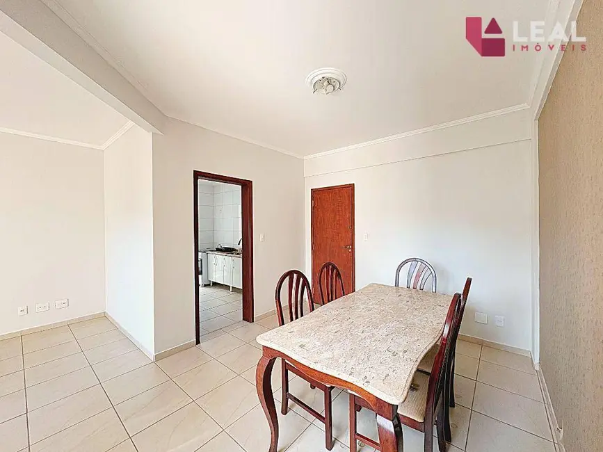 Foto 2 de Apartamento com 2 quartos à venda, 109m2 em Pouso Alegre - MG