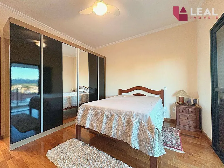 Foto 7 de Casa com 4 quartos à venda, 400m2 em Borda Da Mata - MG