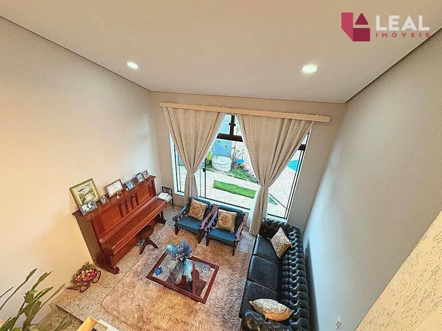 Foto 4 de Casa com 4 quartos à venda, 400m2 em Borda Da Mata - MG