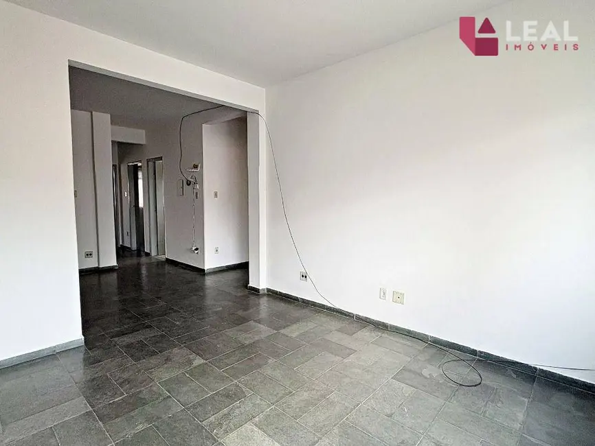 Apartamento com 3 quartos para alugar, 103m2 em Saúde, Pouso Alegre - MG - imagem 1 Foto 1 de Apartamento com 3 quartos para alugar, 103m2 em Saúde, Pouso Alegre - MG