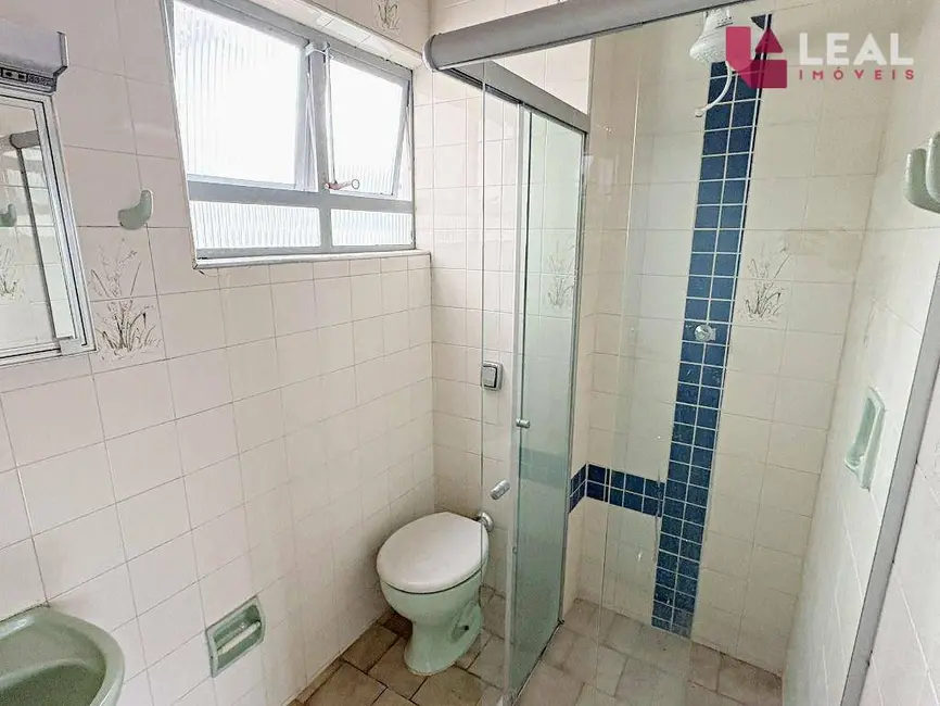 Apartamento com 3 quartos para alugar, 103m2 em Saúde, Pouso Alegre - MG - imagem 9 Foto 9 de Apartamento com 3 quartos para alugar, 103m2 em Saúde, Pouso Alegre - MG