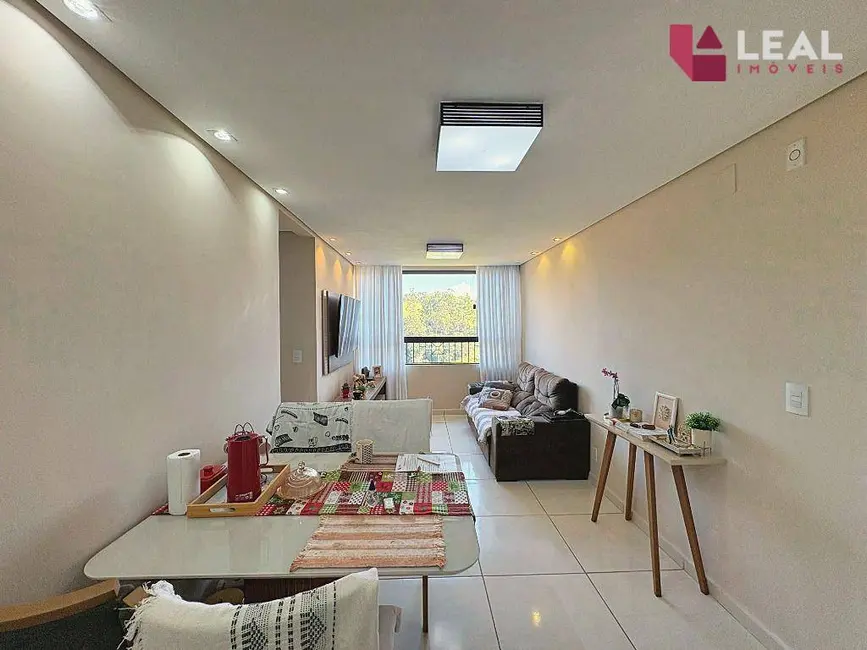 Foto 2 de Apartamento com 2 quartos à venda, 50m2 em Pouso Alegre - MG