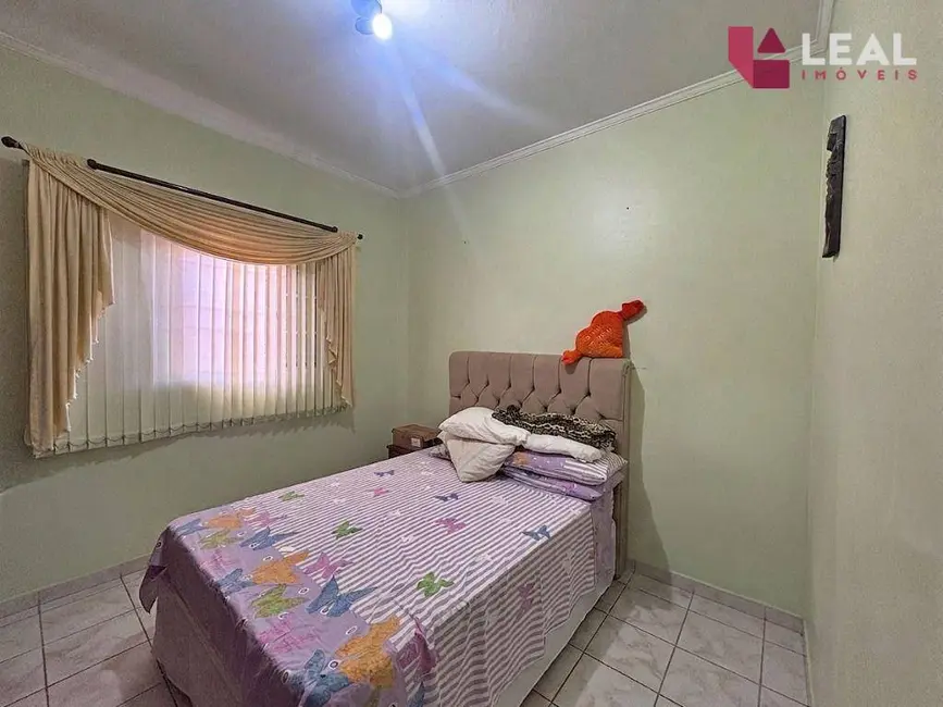 Casa com 3 quartos à venda, 145m2 em Pouso Alegre - MG - imagem 7 Foto 7 de Casa com 3 quartos à venda, 145m2 em Pouso Alegre - MG