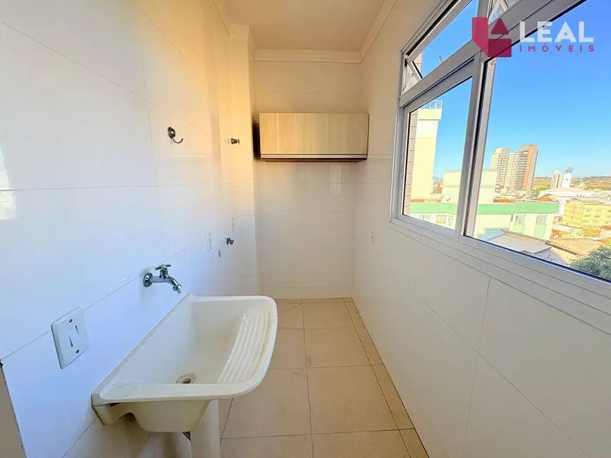 Apartamento com 2 quartos para alugar, 72m2 em João Paulo II, Pouso Alegre - MG - imagem 5 Foto 5 de Apartamento com 2 quartos para alugar, 72m2 em João Paulo II, Pouso Alegre - MG