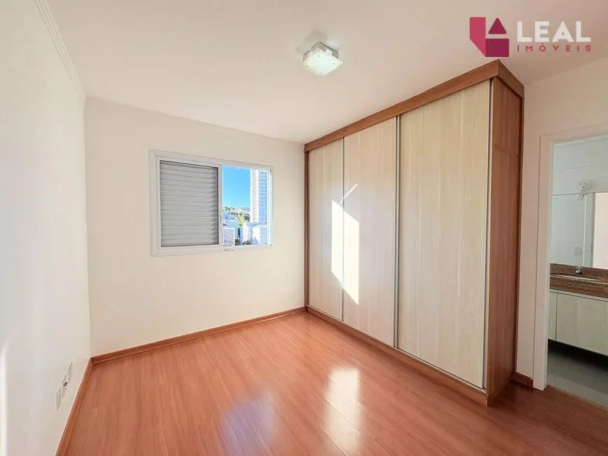 Apartamento com 2 quartos para alugar, 72m2 em João Paulo II, Pouso Alegre - MG - imagem 8 Foto 8 de Apartamento com 2 quartos para alugar, 72m2 em João Paulo II, Pouso Alegre - MG