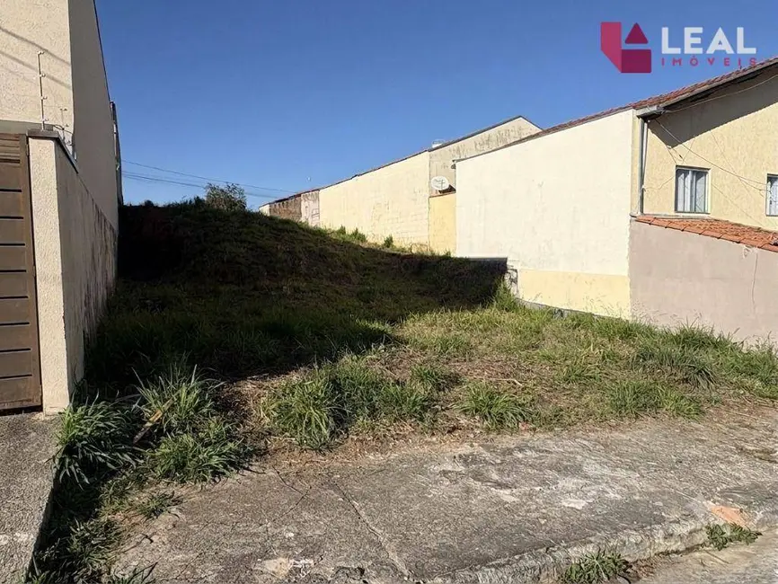 Foto 2 de Terreno / Lote à venda, 240m2 em Bela Itália, Pouso Alegre - MG