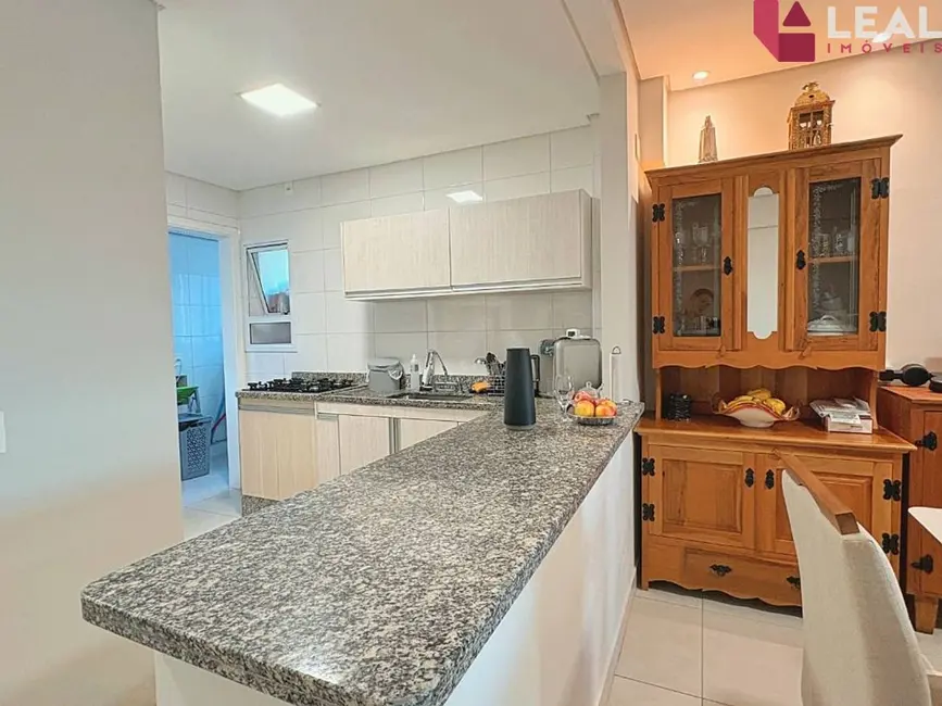 Foto 5 de Apartamento com 3 quartos à venda, 109m2 em Nossa Senhora Aparecida, Pouso Alegre - MG